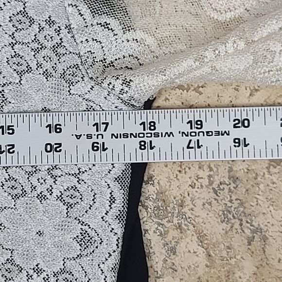 Ups and Downs "Show" Shirt Women's Small - Picture 8 of 9